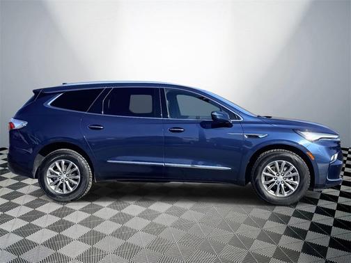 2022 Buick Enclave AWD Essence
