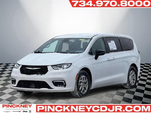 2024 Chrysler Pacifica Touring L