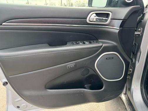 2020 Jeep Grand Cherokee Summit