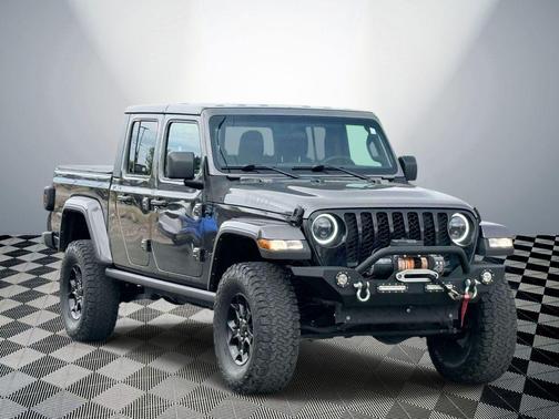Granite Crystal Metallic Clearcoat 2023 Jeep Gladiator Willys 4x4