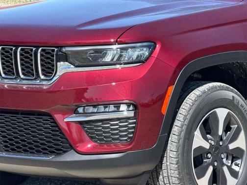 2025 Jeep Grand Cherokee 4xe Base