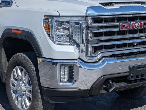 White Frost Tricoat 2020 GMC Sierra 2500 SLT