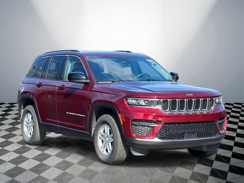 2022 Jeep Grand Cherokee Laredo