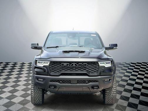 Diamond Black Crystal Pearlcoat 2026 RAM 1500 RHO Crew Cab 4x4 5'7' Box
