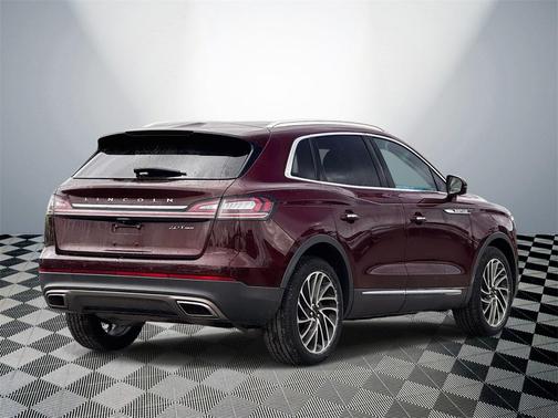 2020 Lincoln Nautilus Reserve