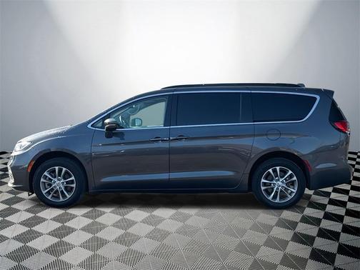 2021 Chrysler Pacifica Touring AWD
