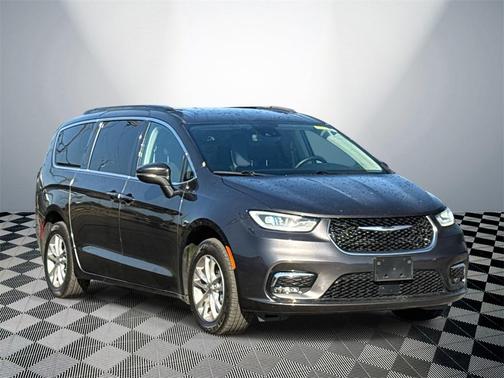 2021 Chrysler Pacifica Touring AWD