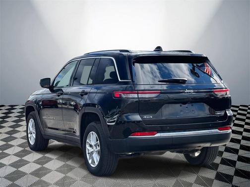 2023 Jeep Grand Cherokee Laredo