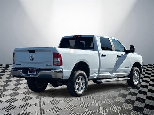 2023 RAM 2500 Big Horn Crew Cab 4x4 6'4' Box
