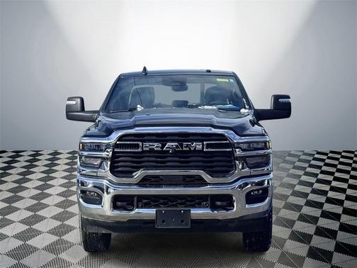 2025 RAM 2500 Big Horn Crew Cab 4x4 6'4' Box