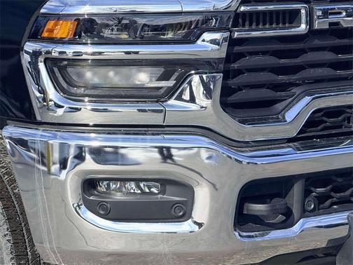 2025 RAM 2500 Big Horn Crew Cab 4x4 6'4' Box