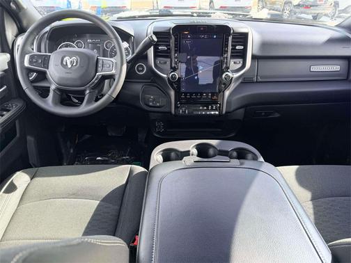 2025 RAM 2500 Big Horn Crew Cab 4x4 6'4' Box