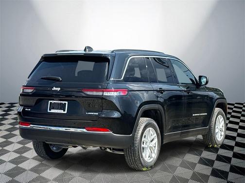 2025 Jeep Grand Cherokee Laredo
