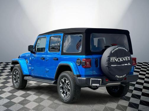 2024 Jeep Wrangler 4-Door Sahara 4x4