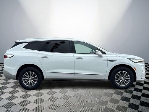 White 2023 Buick Enclave Essence AWD