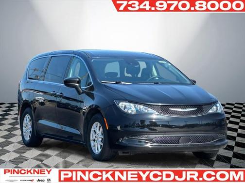 2023 Chrysler Voyager LX