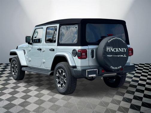 2024 Jeep Wrangler 4-Door Sahara 4x4