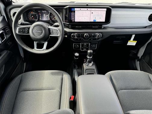 2024 Jeep Wrangler 4-Door Sahara 4x4