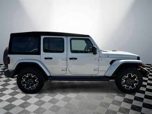 2024 Jeep Wrangler 4-Door Sahara 4x4