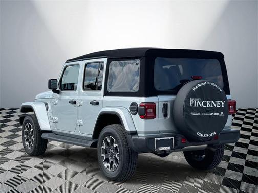 2024 Jeep Wrangler 4-Door Sahara 4x4