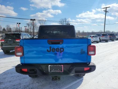 2021 Jeep Gladiator Willys 4x4