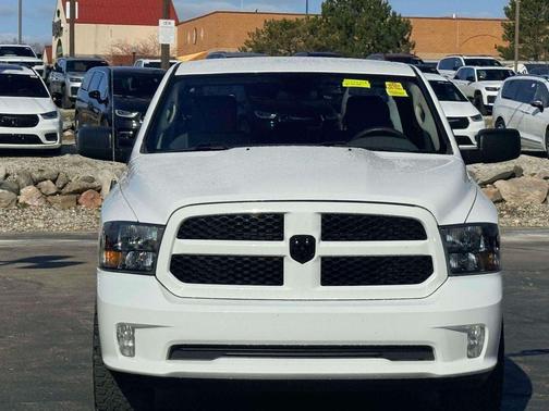 Bright White Clearcoat 2019 RAM 1500 Express