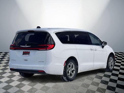 2024 Chrysler Pacifica Limited