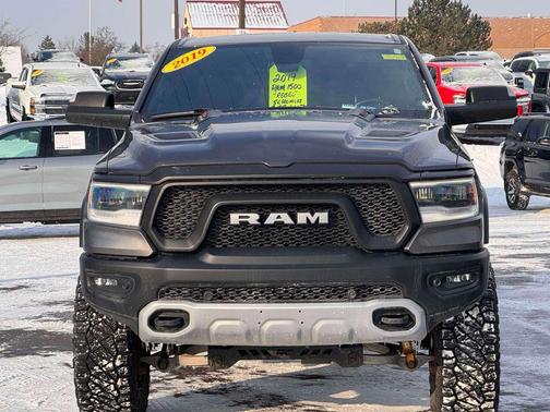 Granite Crystal Metallic Clearcoat 2019 RAM 1500 Rebel
