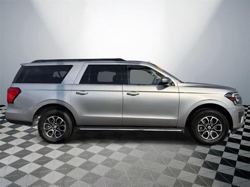 2023 Ford Expedition Max XLT