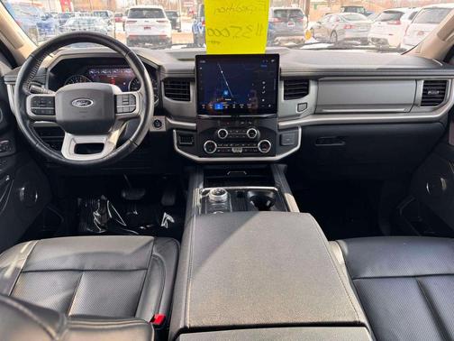 2023 Ford Expedition Max XLT