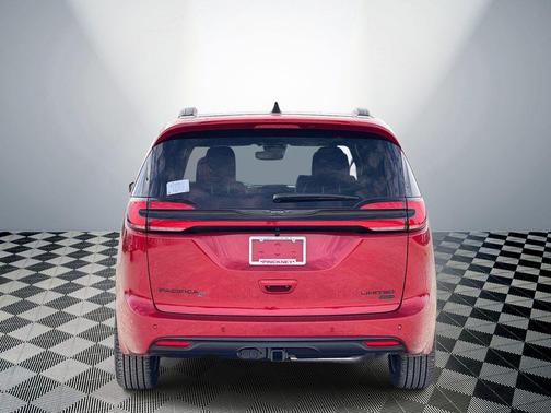 Red Hot Pearlcoat 2026 Chrysler Pacifica Limited