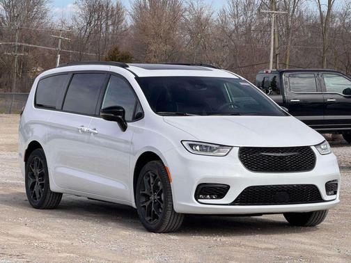 2026 Chrysler Pacifica Limited