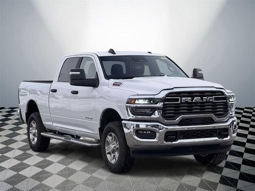 2025 RAM 2500 Big Horn Crew Cab 4x4 6'4' Box