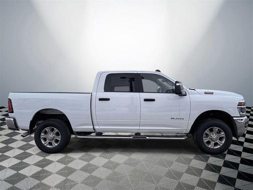 2025 RAM 2500 Big Horn Crew Cab 4x4 6'4' Box