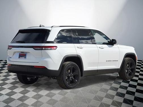 2025 Jeep Grand Cherokee Altitude