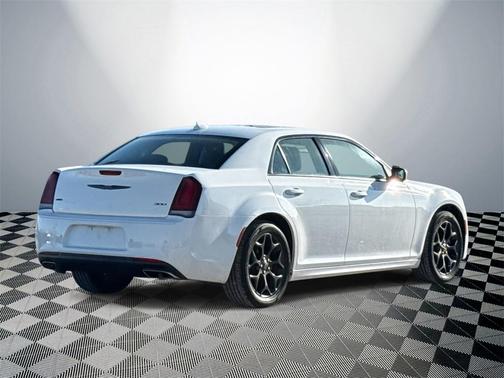 2023 Chrysler 300 Touring