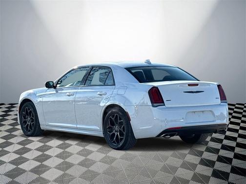 2023 Chrysler 300 Touring
