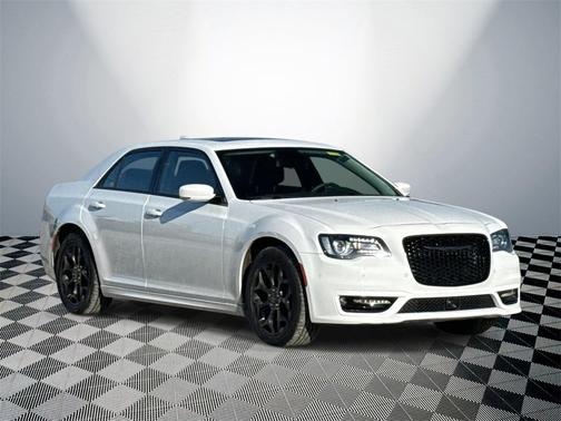 2023 Chrysler 300 Touring