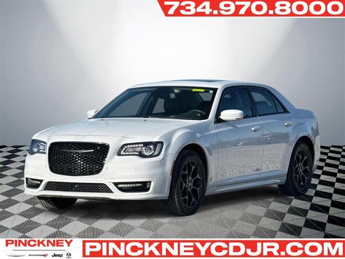 2023 Chrysler 300 Touring