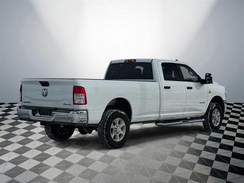 2024 RAM 3500 Big Horn Crew Cab 4x4 8' Box