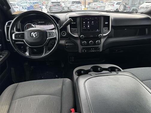 2024 RAM 3500 Big Horn Crew Cab 4x4 8' Box