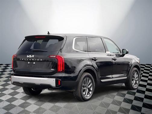 2024 Kia Telluride LX