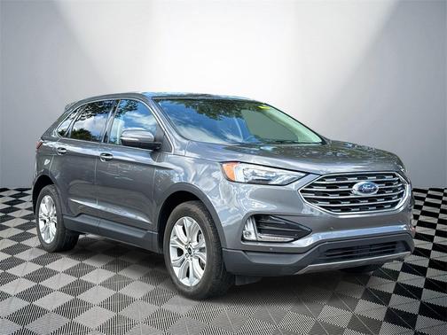 2023 Ford Edge Titanium