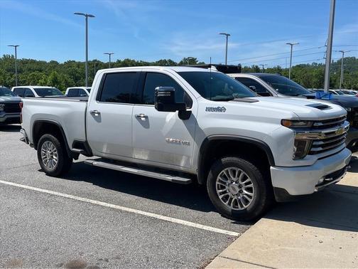Summit White 2023 Chevrolet Silverado 2500 High Country