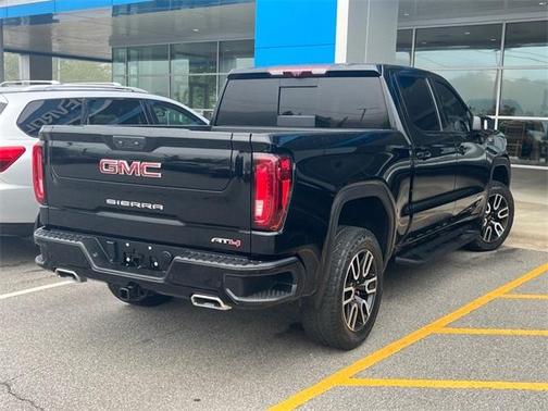 2022 GMC Sierra 1500 AT4
