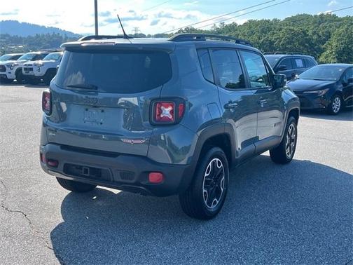 2016 Jeep Renegade Trailhawk