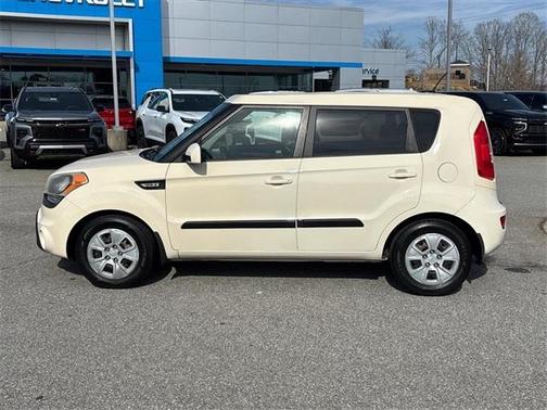 2013 Kia Soul Base