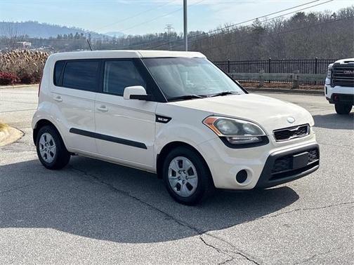 2013 Kia Soul Base