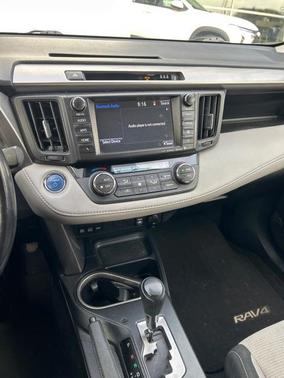 2017 Toyota RAV4 Hybrid 