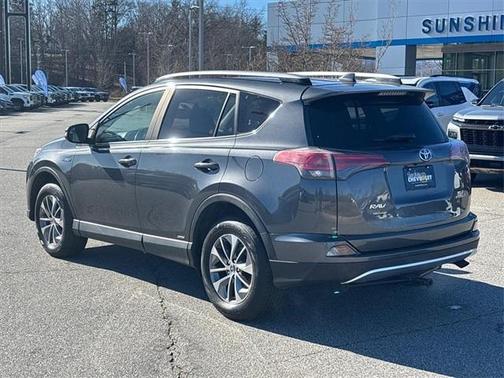 2017 Toyota RAV4 Hybrid XLE